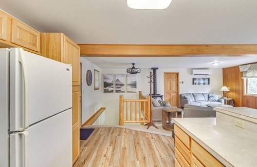 West Glacier Cottage | Scenic Forest Lodge Outside Glacier National Park!