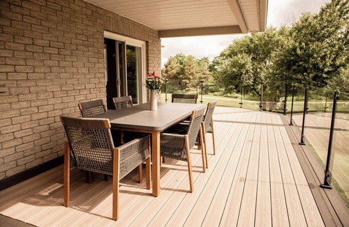 Huron East House | Scenic Golf Course Escape