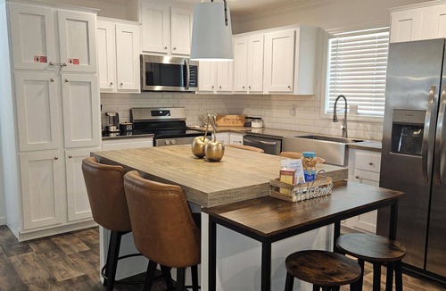 Greenback House | Scenic Greenback-New peaceful Country House near Maryville/Airport/Smoky Mtns.