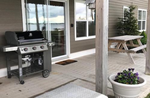 Stratford Apartment | Scenic Harbour View House Waterfront