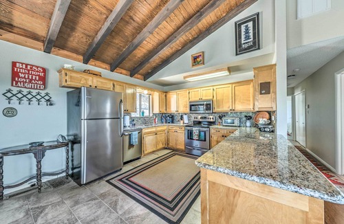 Alto Cabin | Scenic Hideaway w/Deck & Grill ~ 6 Mi to Ruidoso!