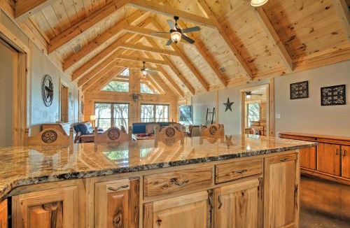 Florence Villa | Scenic Hill Country Ranch with amazing views