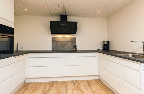 stervra House | Scenic holiday home in Ostevra