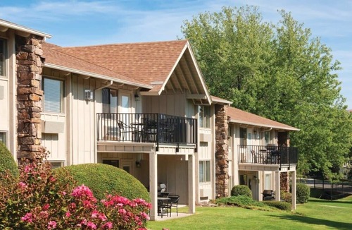 Afton Condo | Scenic Lakeside Escape Studio @ Grand Lake Resort