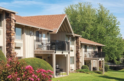 Afton Condo | Scenic Lakeside Escape Studio @ Grand Lake Resort