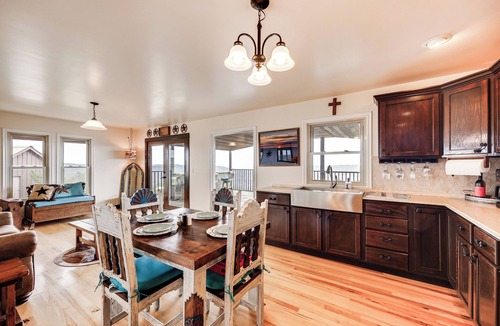 Leakey House | Scenic Leakey Vacation Rental w/Private Patio!