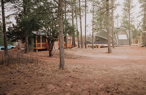 McIntosh Cabin | Scenic Mountain Yurt with Queen + Bunks
