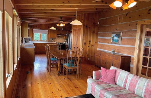 Rising Fawn Cabin | Scenic Mountaintop Cabin near McLemore Golf & Chattanooga (Pinecone)