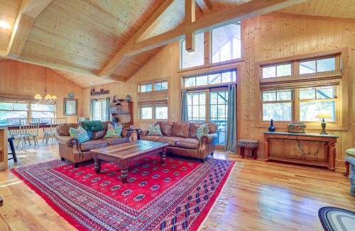 Cullowhee House | Scenic Mtn & Fairway Views: Cozy Cashiers Getaway