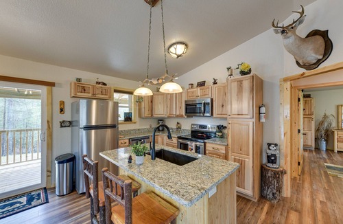 Murphy Cabin | Scenic Murphy Cabin w/Hot Tub, Fire Pit & Views