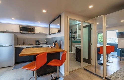 Hidden Valley Apartment | Scenic Oceanview Studio in La Jolla