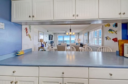Fernandina Beach Apartment | Scenic Oceanview Condo