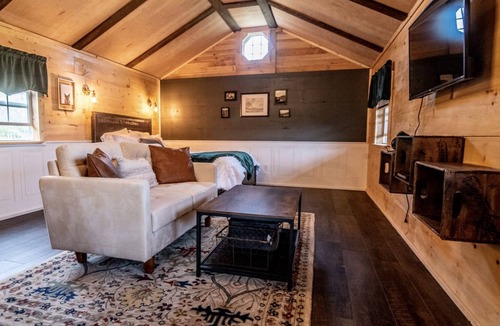 Ringtown Cabin | Scenic Off Grid Cabin