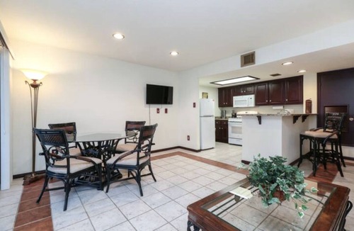 Seven Coves Condo | ⛱ Scenic Over-The-Water Balcony 3 Mile Lake View☀️
