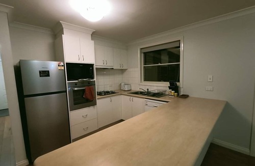 Mount Helen House | Scenic pet friendly home that sleeps 10