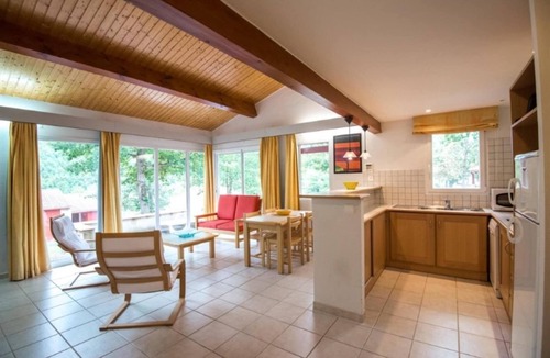 Quillan House | Scenic Retreat w/Terrace