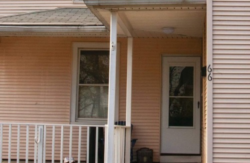 Thompsonville House | Scenic River View