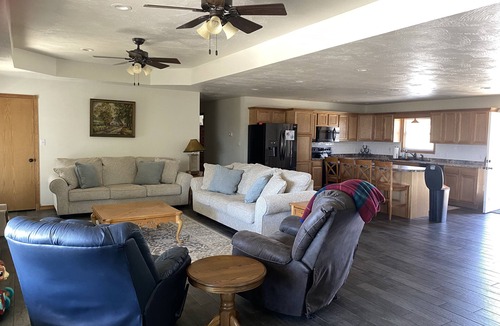 Eminence House | Scenic Riverways Retreat - 3 BDRM House Minutes from Jacks Fork River