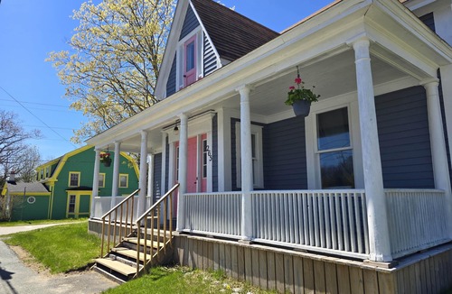 Shelburne House | Scenic Shelburne home. Central location close to Shelburne Harbour.