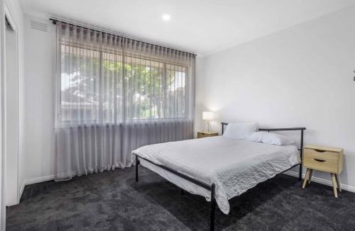 Highton House | Scenic Stay I Short or Long Term