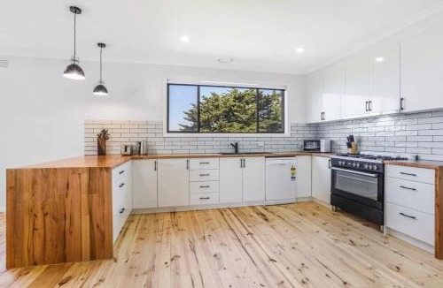 Highton House | Scenic Stay I Short or Long Term