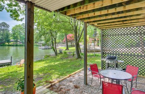 Hot Springs Village Apartment | Scenic Studio on Lake Desoto w/Patio!