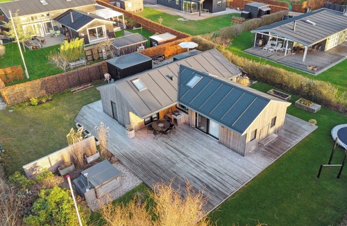 Kysing House | Scenic summer house with space for the family