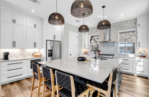 Marble Falls House | Scenic Sunsets-private pool, boat lift, game room