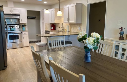 Keller House | Scenic Texas Retreat, World Cup, Pool & Horses