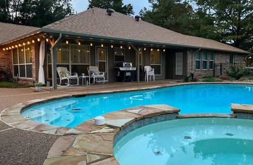 Keller House | Scenic Texas Retreat, World Cup, Pool & Horses