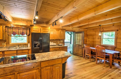 Trade Cabin | Scenic Trade Cabin w/Deck Near Boone & App State!