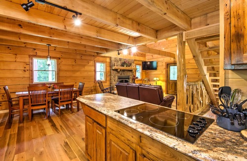 Trade Cabin | Scenic Trade Cabin w/Deck Near Boone & App State!
