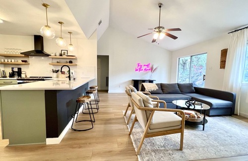 Sunrise Beach Village House | Scenic views on a quiet fishing cove. Boat Slip, Kayaks, Peddle Boat, SUPs.