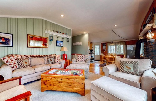 Naples House | Scenic View Cottage