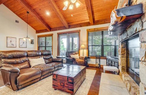 Jonestown House | Scenic View! Resort-Style Lake Travis Group Escape