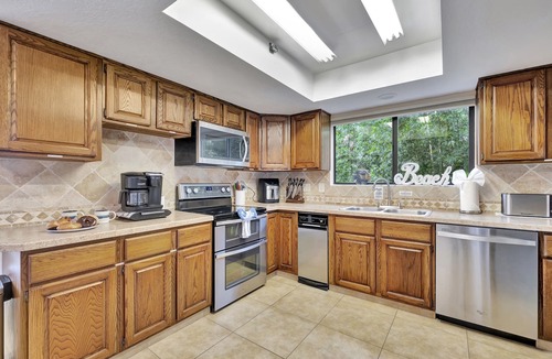 Oldsmar House | Scenic Waterfront Getaway – Private Stay