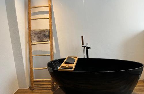 Poschiavo Apartment | Schöne, sonnige Parterrewohung 3 Zi. mit Garten