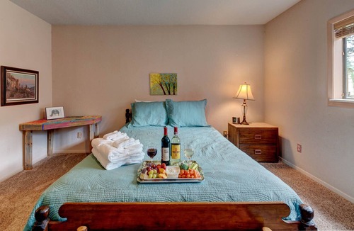 Ruidoso Cabin | Schaffer Scherenity | Pet Friendly, Hot Tub, Fence