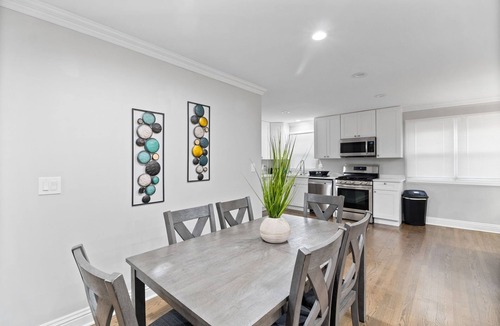 Wasco House | Schaumburg FHS Rental