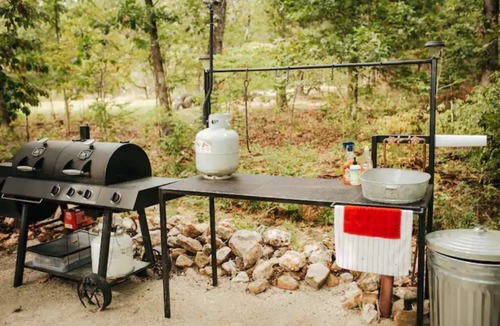 Yukon Cabin | Scheduled hide-away to unplug and unwind in the woods.