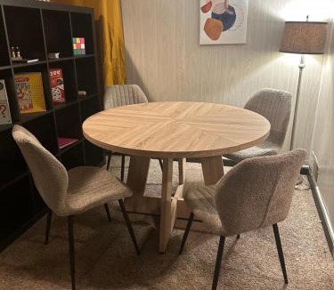Germantown Apartment | Schillhaus Lvl 1