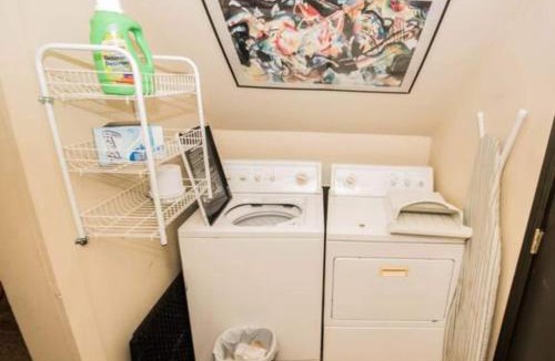 Germantown Apartment | Schillhaus Lvl 1