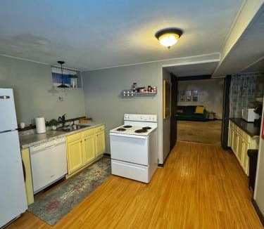 Germantown Apartment | Schillhaus Lvl 1