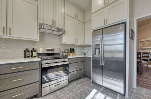 New Braunfels House | Schlitterbahn Retreat - Sleeps 28