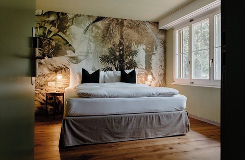 Konolfingen Hotel | Schloss Huenigen