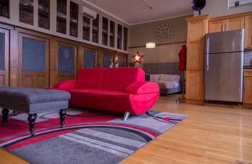 Neighborhood of the Arts Hotel | School 31 Lofts at Colors Studios