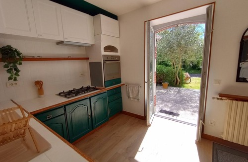Rosnay House | School of Maupas : 19th Century Old School in the Heart of the Brennen