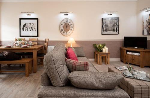 Gattonside House | School View