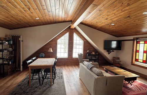 Wellington Apartment | Schoolhouse Loft - Centrally Located in the County in a Quiet Rural Setting