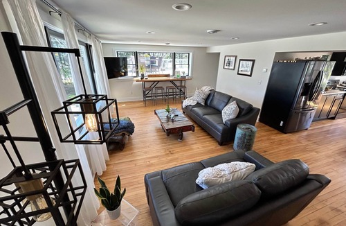 Elkhart Lake House | SchoolHouse Pent-House